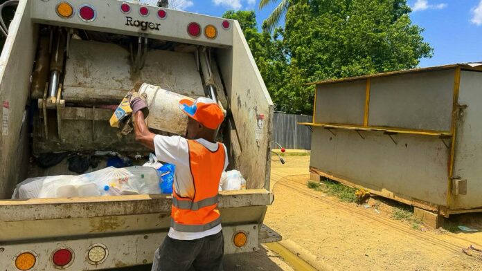 ECO5RD realiza más de 20 operativos de limpieza en diferentes provincias y municipios del país