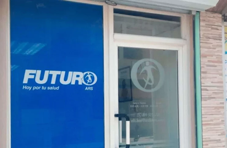 Ministerio de Trabajo busca evitar suspensión de servicios a afiliados de ARS Futuro y Primera
