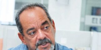 Alfonso Rodríguez rechaza designación en el Mirex tras ser removido del Consulado en Los Ángeles