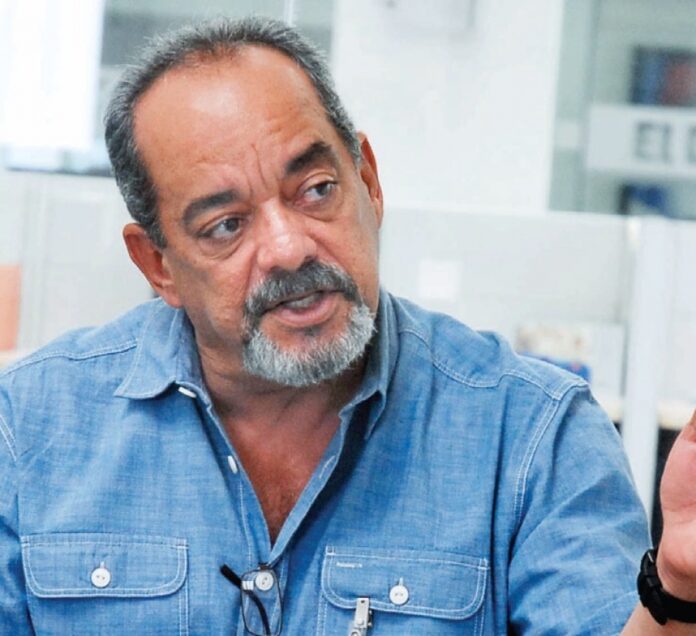 Alfonso Rodríguez rechaza designación en el Mirex tras ser removido del Consulado en Los Ángeles