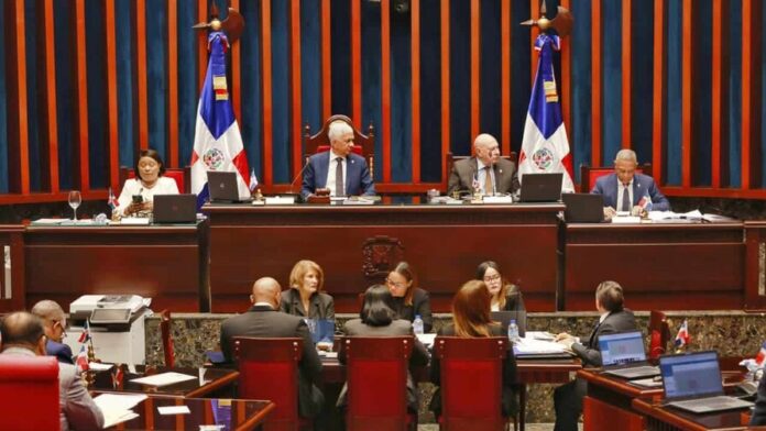 aprueba en primera lectura y con modificaciones el proyecto de ley de reforma policial