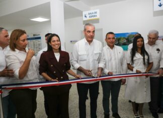 Abinader entrega remozado Hospital Municipal de Guayubín y nueva área de Emergencia