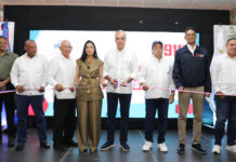 Abinader deja en funcionamiento el Sistema 911 en Montecristi