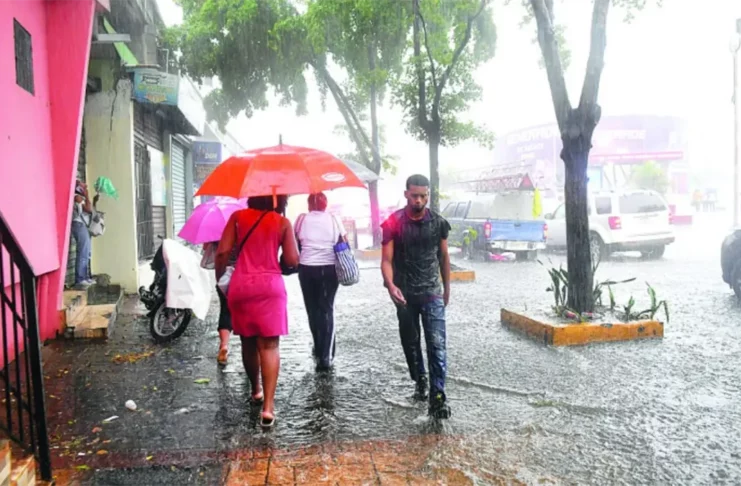 Vaguada provocará aguaceros fuertes en provincias del interior este jueves