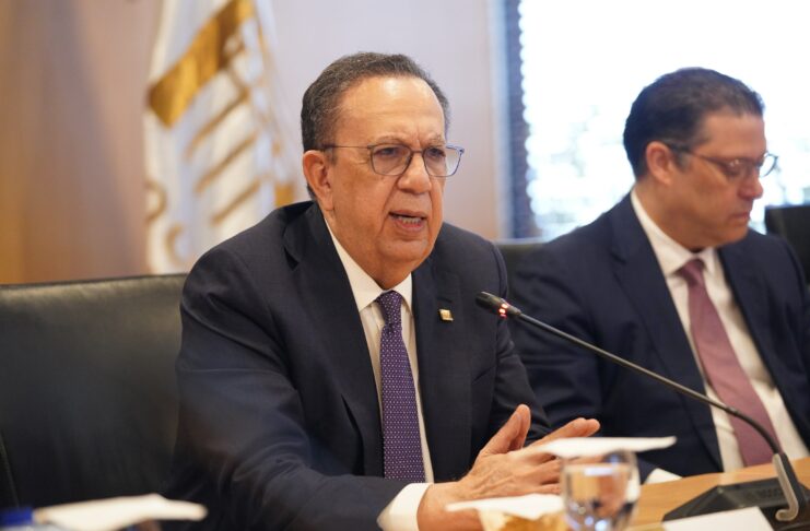 Valdez Albizu, Magín Díaz y Sanz Lovatón pasan revista a la economía junto a presidentes de la banca múltiple