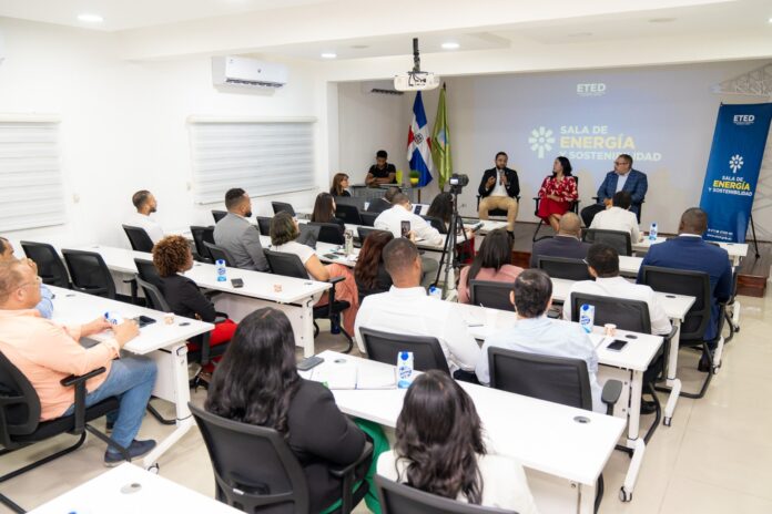 ETED presenta proyecto de almacenamiento con baterías para fortalecer el sistema eléctrico nacional