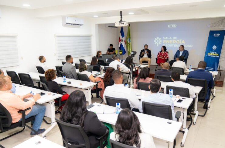ETED presenta proyecto de almacenamiento con baterías para fortalecer el sistema eléctrico nacional