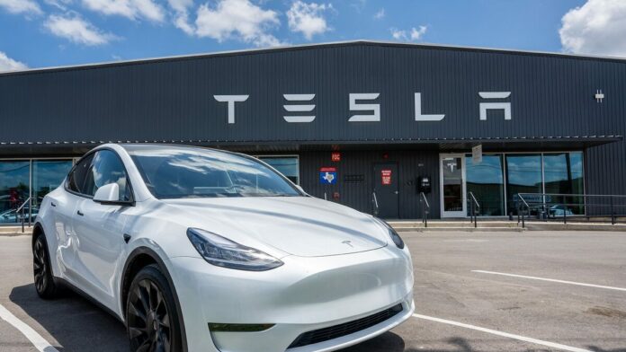 Tesla retirará del mercado 3 millones de autos en este país