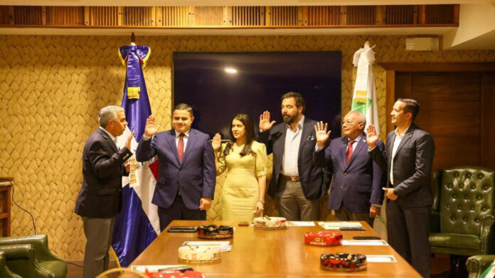 Gobierno crea consejo regulador para defender, fomentar y controlar calidad de cigarros dominicanos