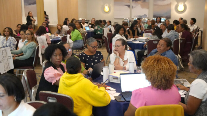 Educación inicia jornada nacional de capacitación para más de 90,000 docentes