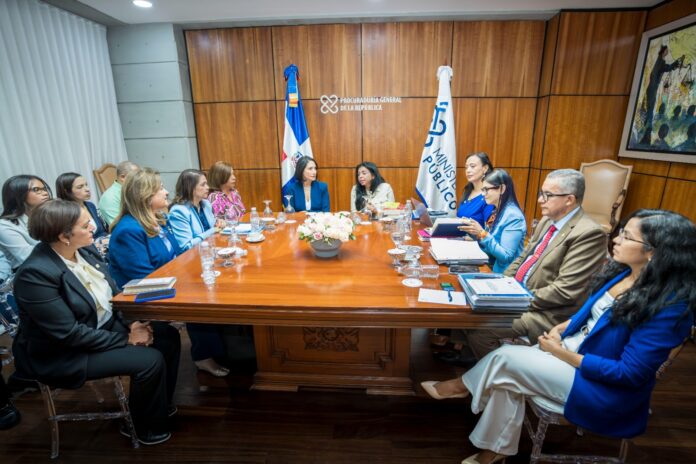 Gabinete de Niñez y Conani comparten con MP propuestas para fortalecer protección a menores