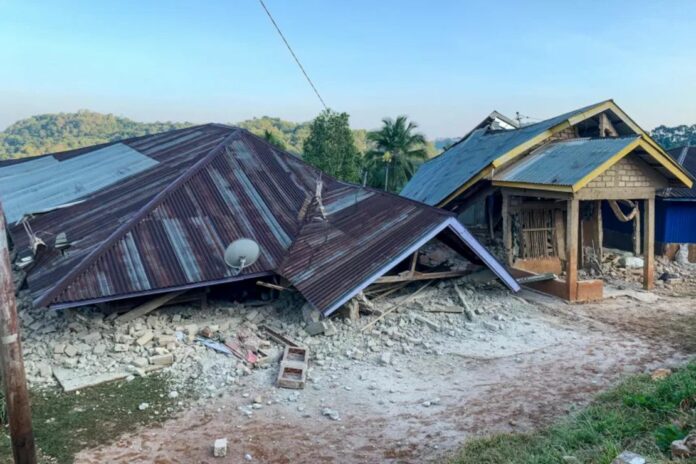 Un nuevo sismo de 6,9 sacude Indonesia