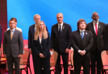 Abinader regresa a RD tras participar en toma de posesión de Abelardo de la Espriella